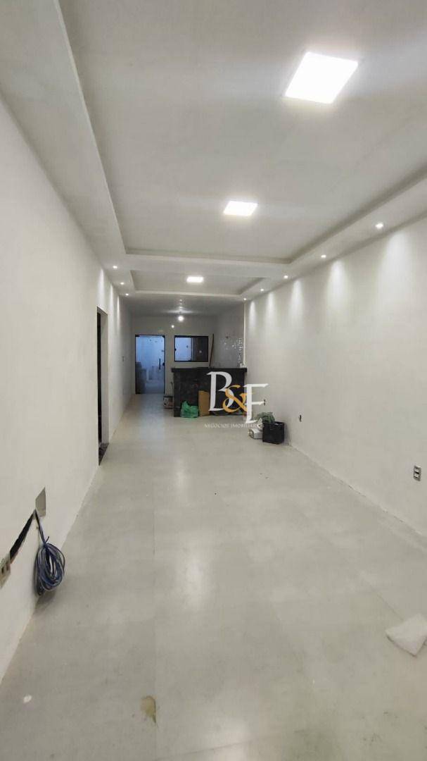 Casa à venda com 3 quartos, 102m² - Foto 4