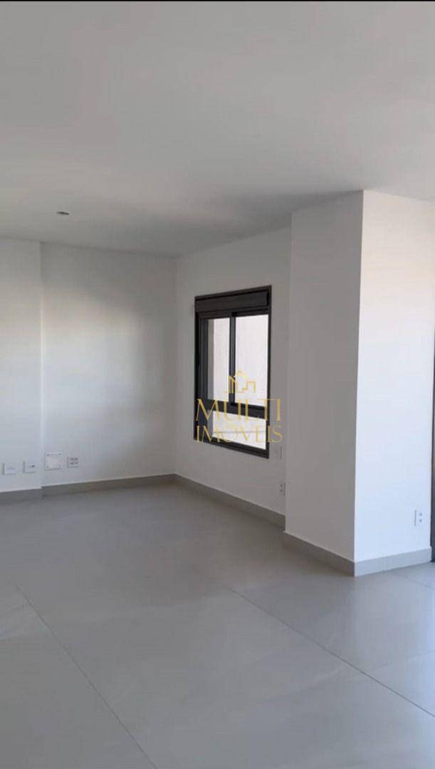 Apartamento à venda com 3 quartos, 197m² - Foto 3