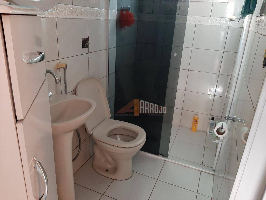 Sobrado à venda com 3 quartos, 140m² - Foto 4