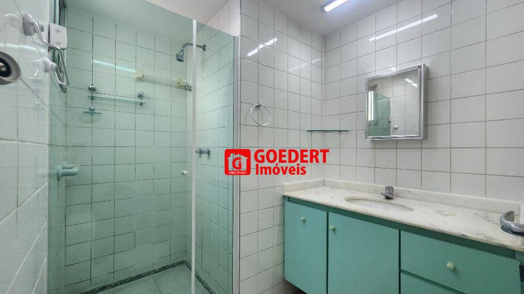 Apartamento para alugar com 2 quartos, 51m² - Foto 11