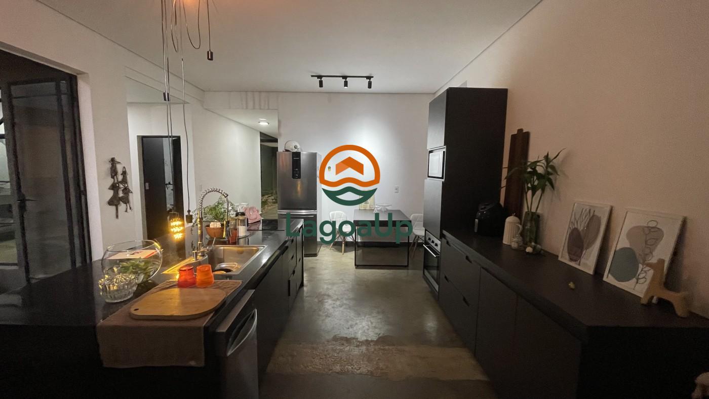 Casa à venda com 4 quartos, 290m² - Foto 8