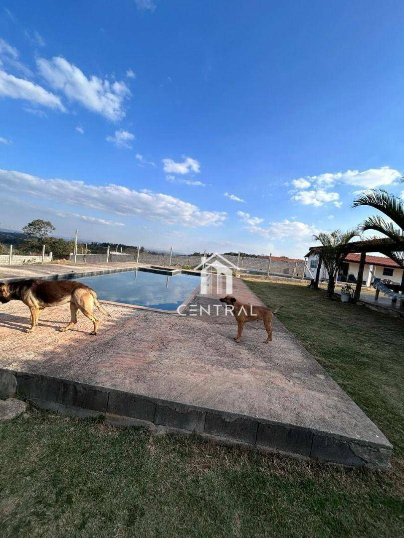 Chácara à venda com 4 quartos, 140m² - Foto 8