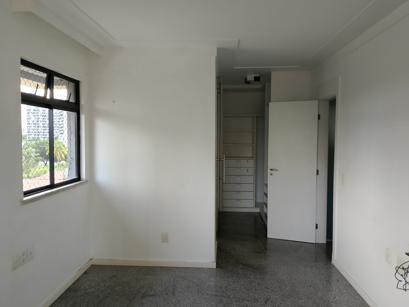 Apartamento à venda com 3 quartos, 146m² - Foto 15