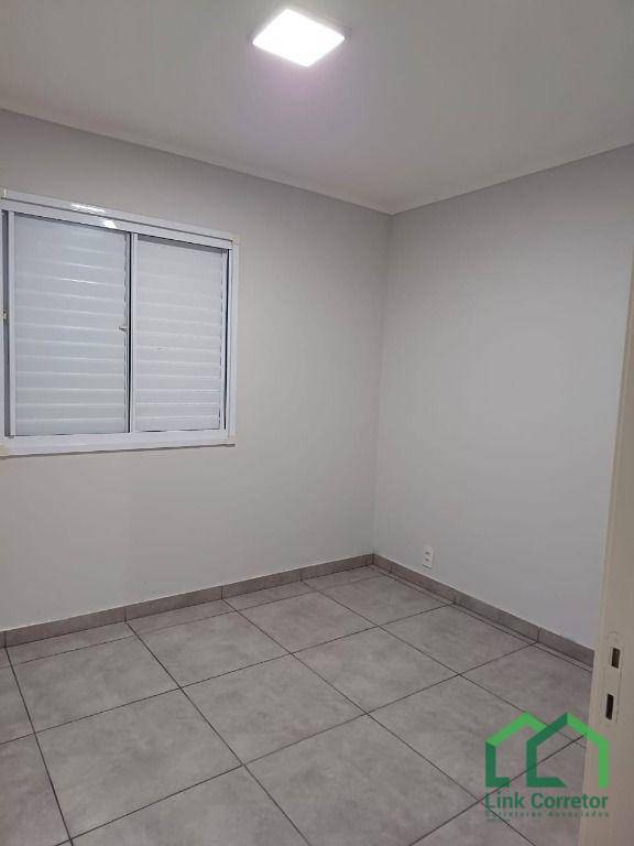 Apartamento à venda com 2 quartos, 45m² - Foto 4