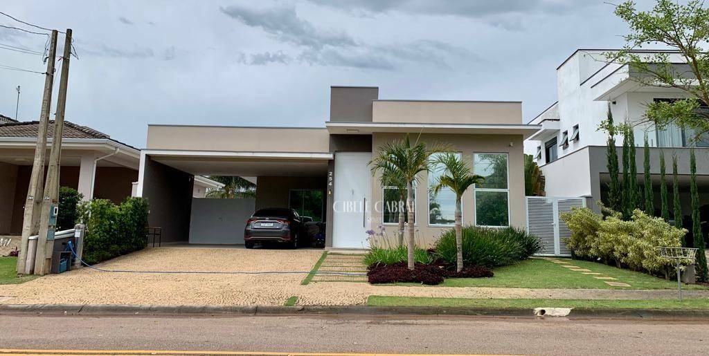 Casa de Condomínio à venda com 3 quartos, 220m² - Foto 1