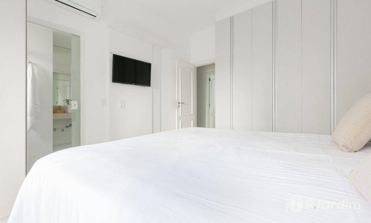 Apartamento para alugar com 2 quartos, 113m² - Foto 2