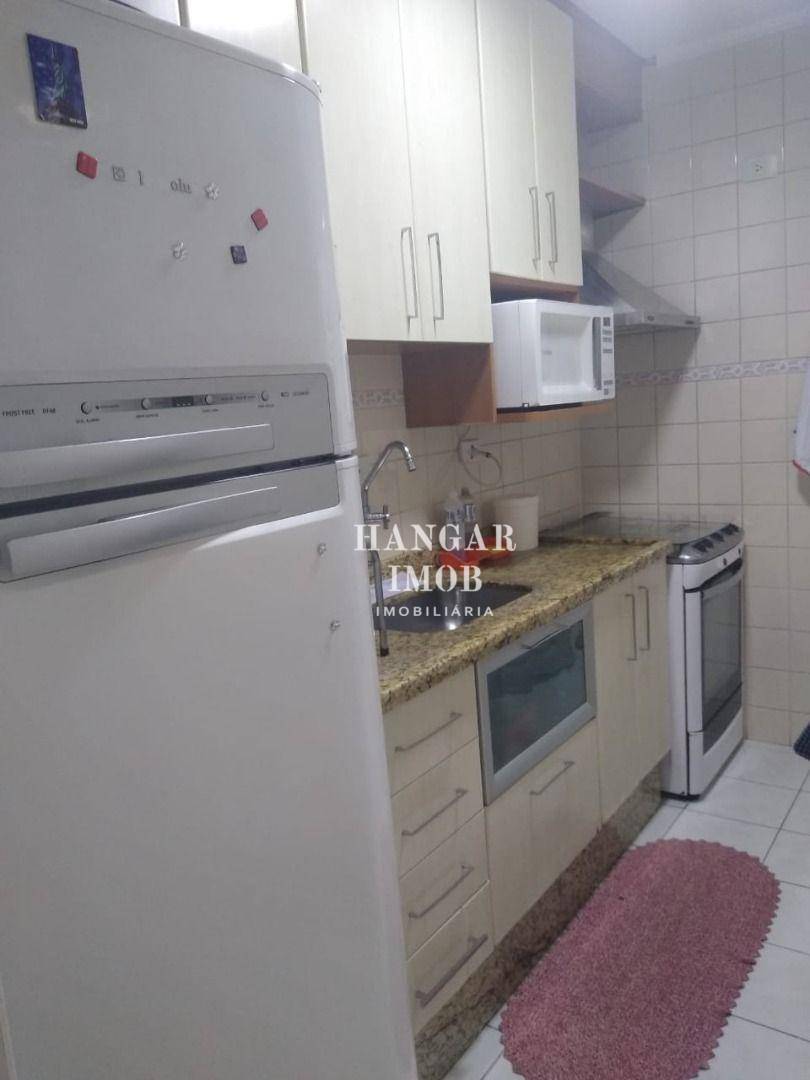 Apartamento à venda com 3 quartos, 70m² - Foto 24