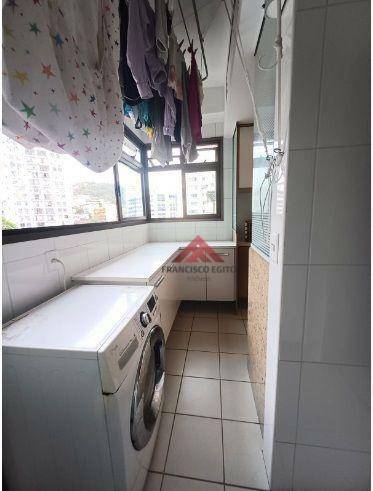 Apartamento à venda com 2 quartos, 89m² - Foto 25