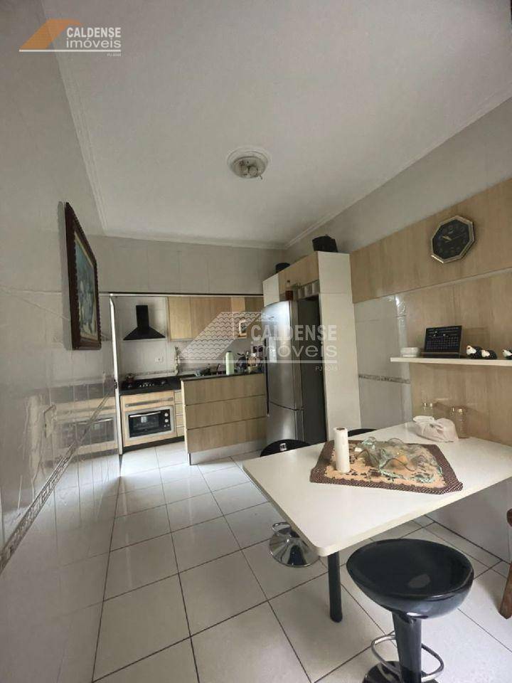 Casa, 3 quartos, 130 m² - Foto 3