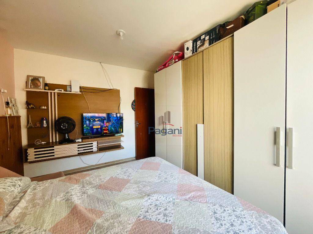 Casa à venda com 4 quartos, 286m² - Foto 18