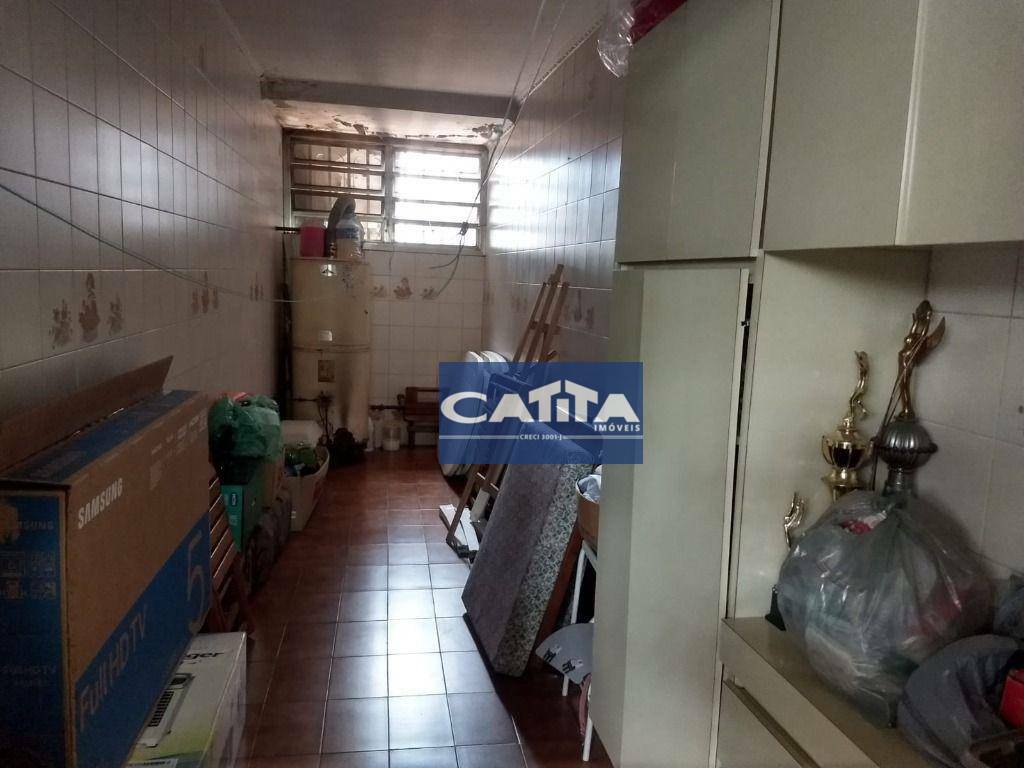 Casa à venda com 3 quartos, 338m² - Foto 13