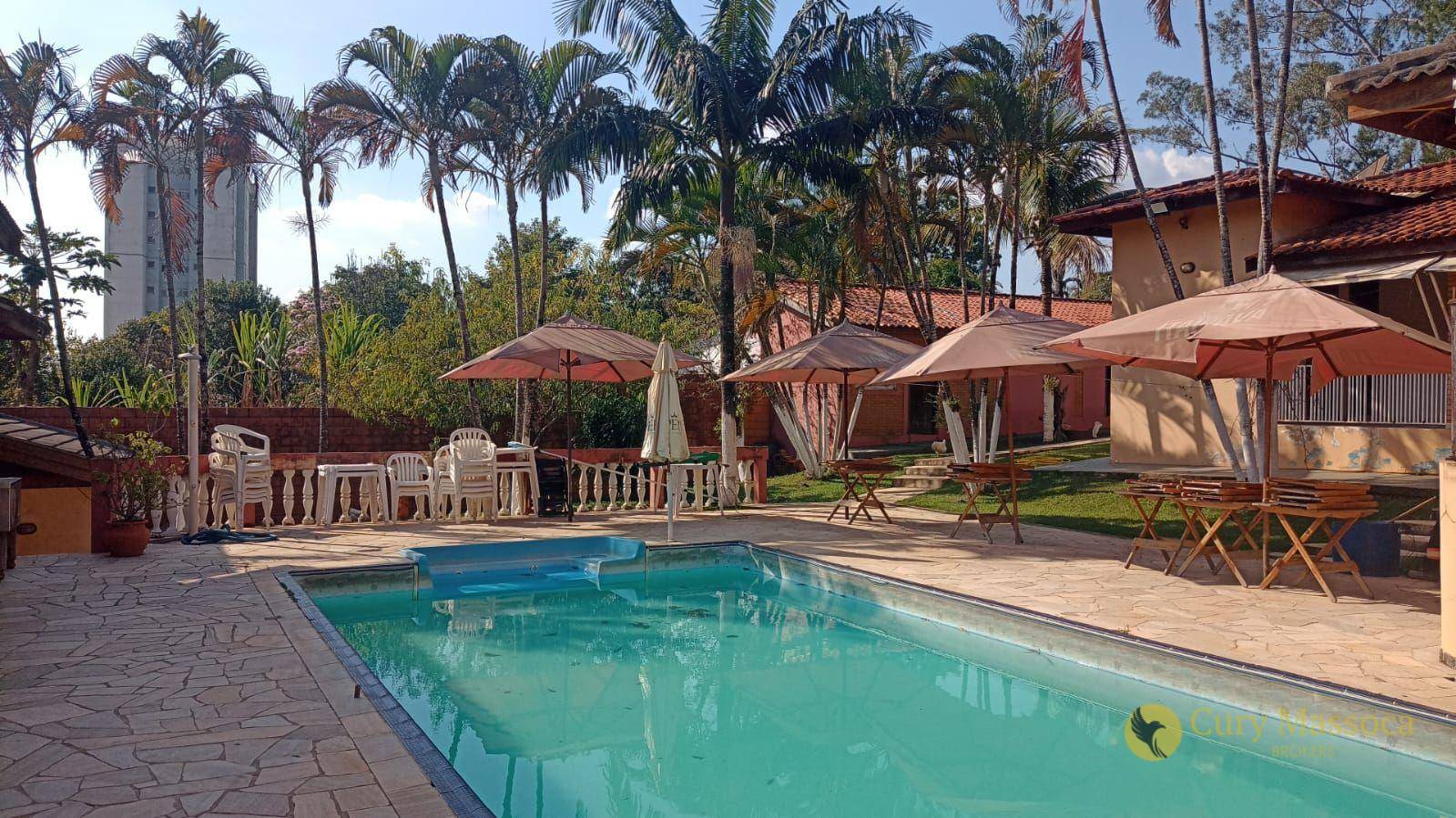 Chácara, 4 quartos, 1757 m² - Foto 1