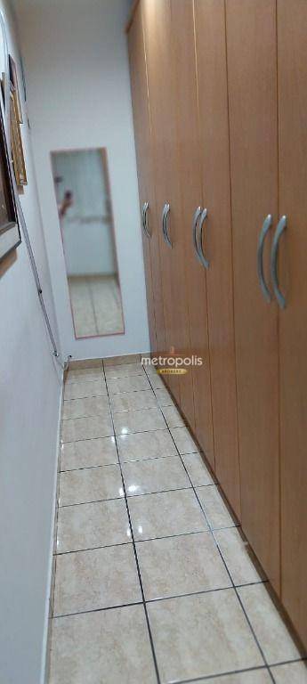 Sobrado à venda com 3 quartos, 200m² - Foto 11