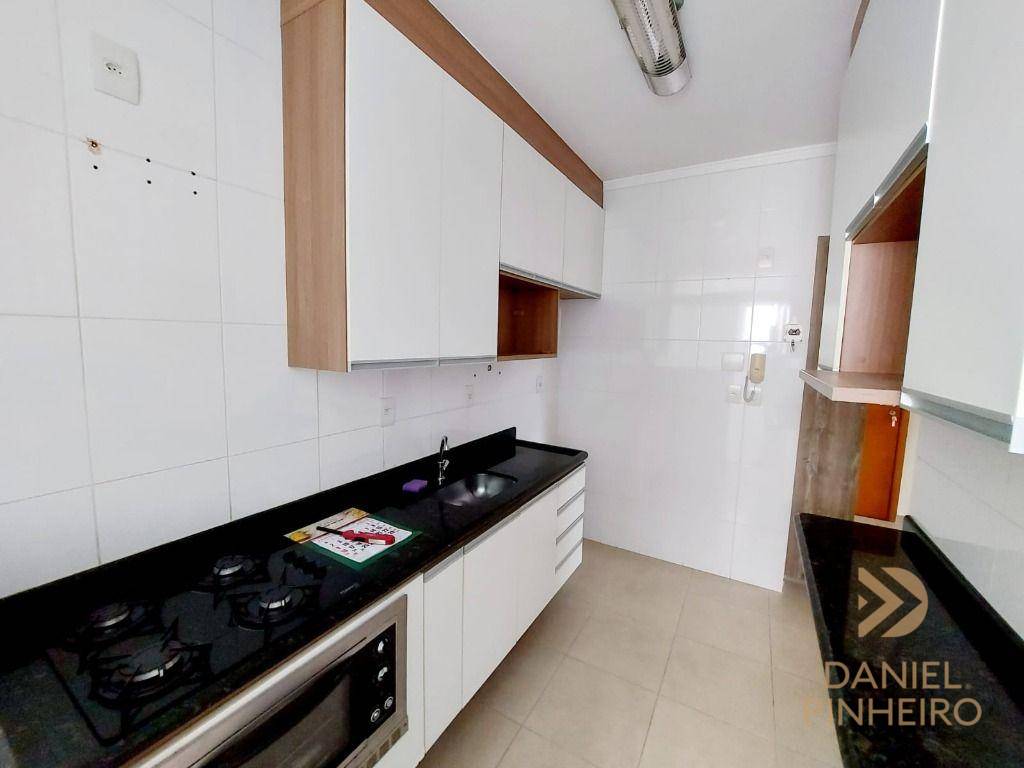 Apartamento à venda com 2 quartos, 75m² - Foto 7