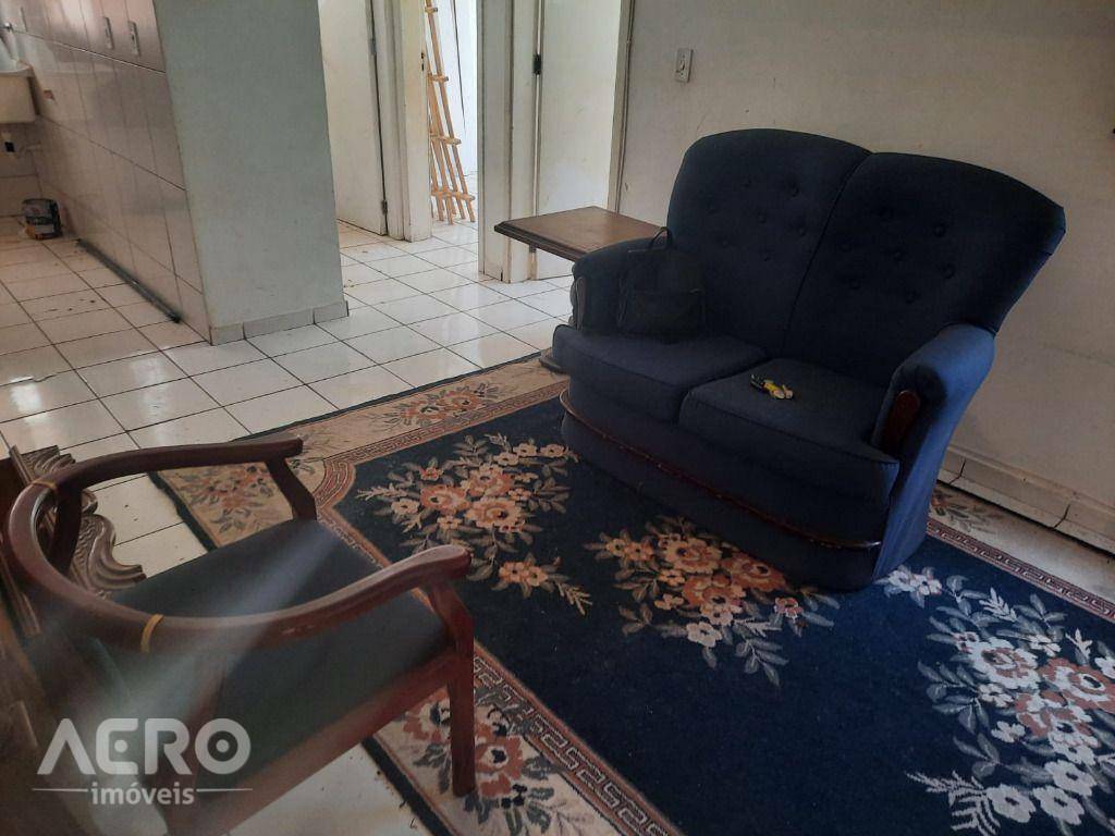 Apartamento à venda com 2 quartos, 52m² - Foto 11