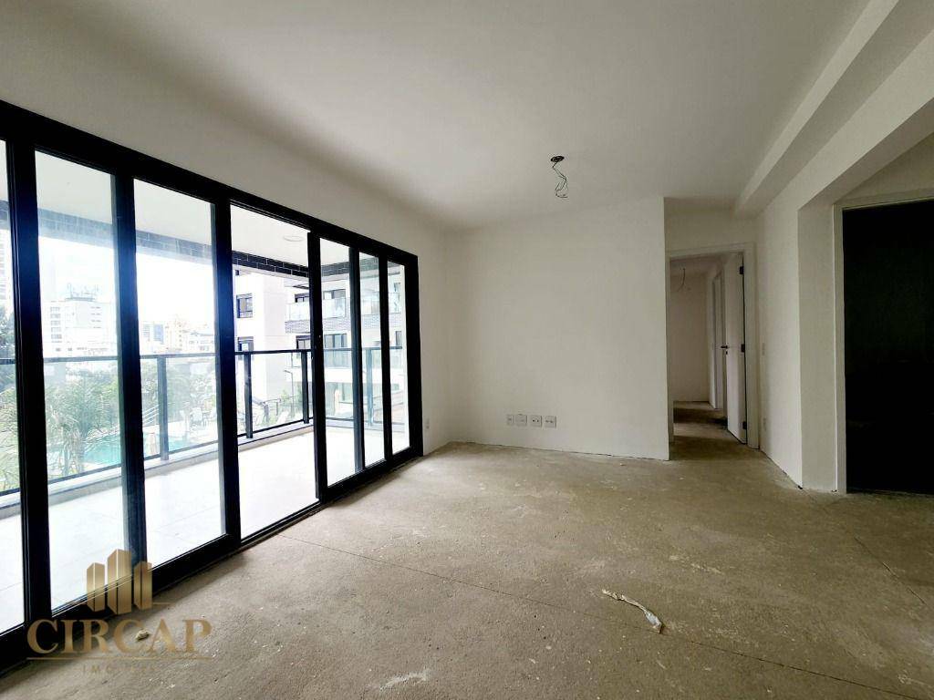 Apartamento à venda com 3 quartos, 101m² - Foto 2