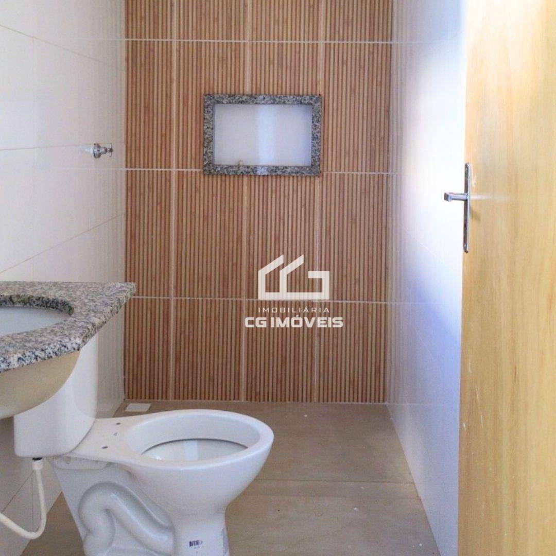 Casa à venda com 3 quartos, 67m² - Foto 5