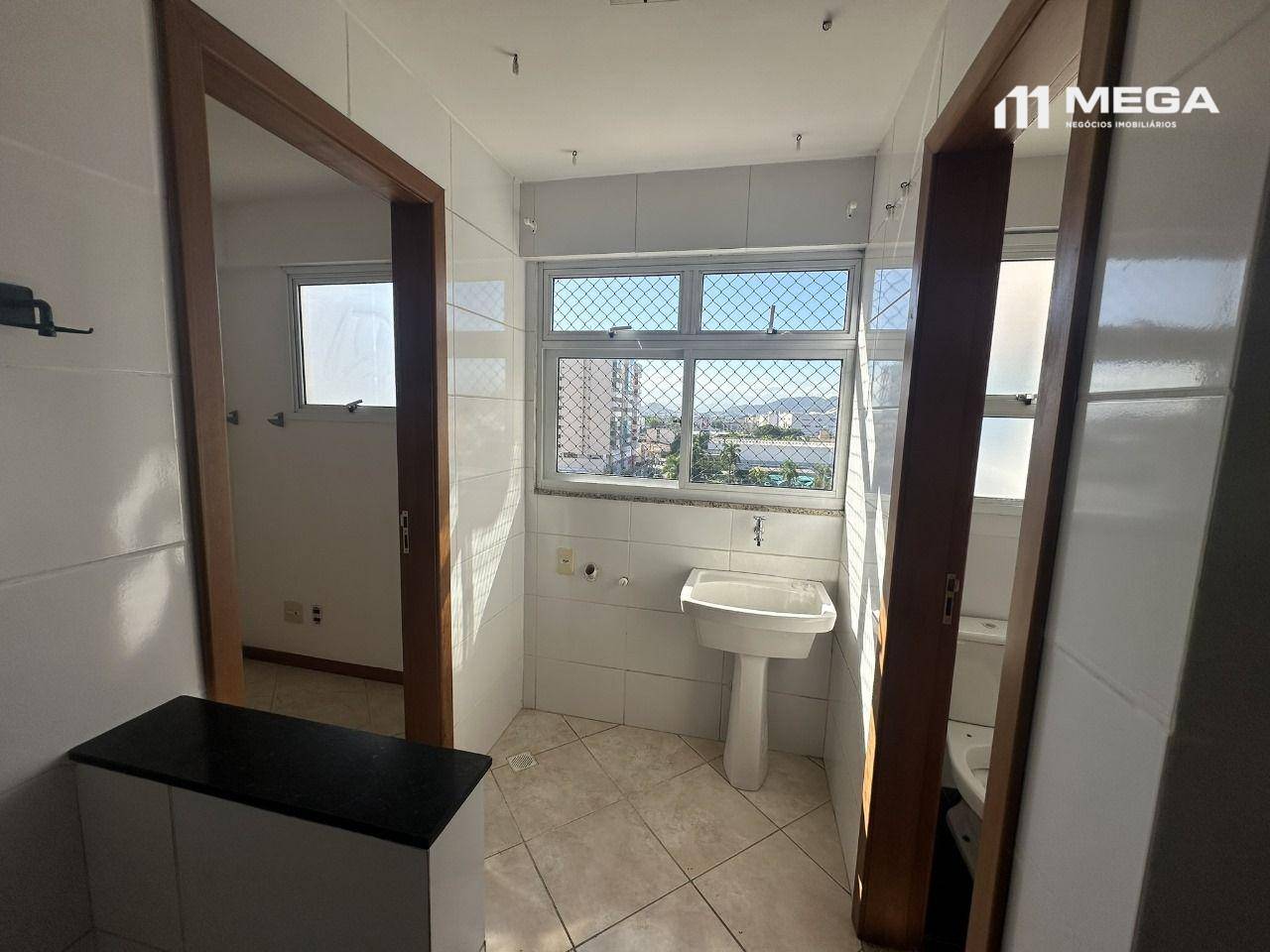 Apartamento para alugar com 3 quartos, 123m² - Foto 11