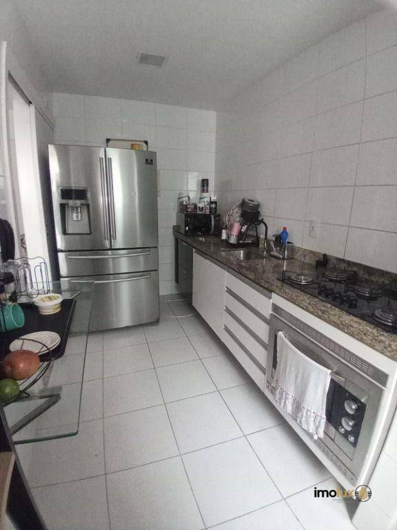 Apartamento à venda com 3 quartos, 96m² - Foto 21