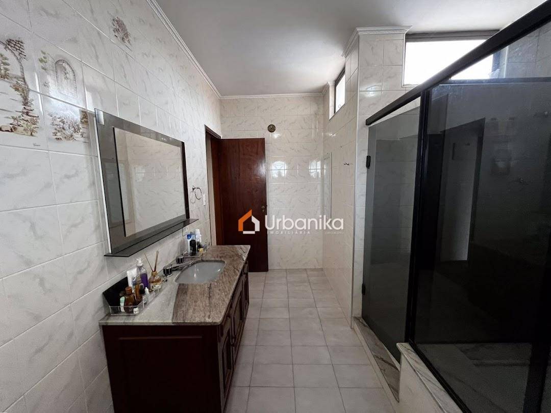 Casa, 3 quartos, 154 m² - Foto 1