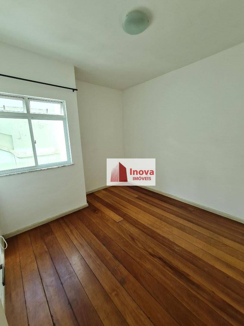 Apartamento à venda com 2 quartos, 70m² - Foto 13