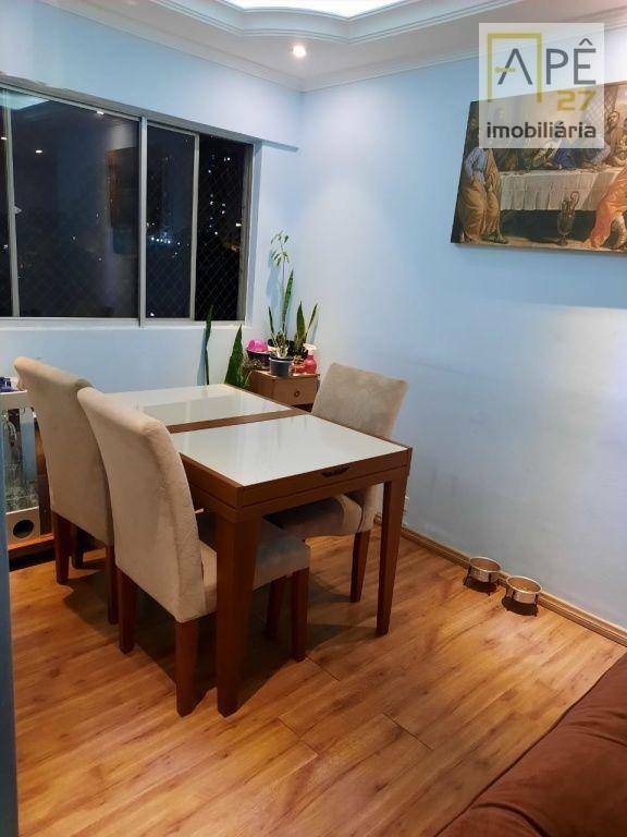 Apartamento à venda com 3 quartos, 66m² - Foto 4