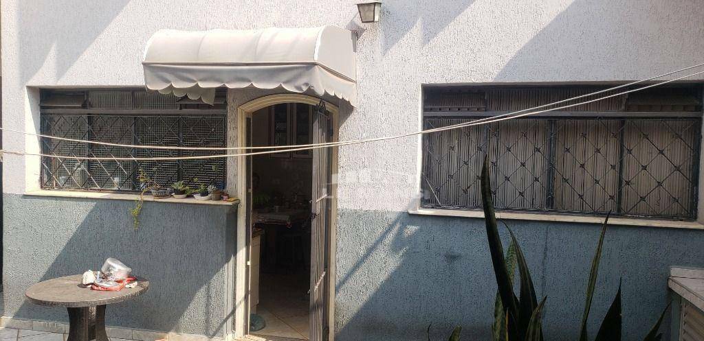 Casa à venda com 3 quartos, 186m² - Foto 2