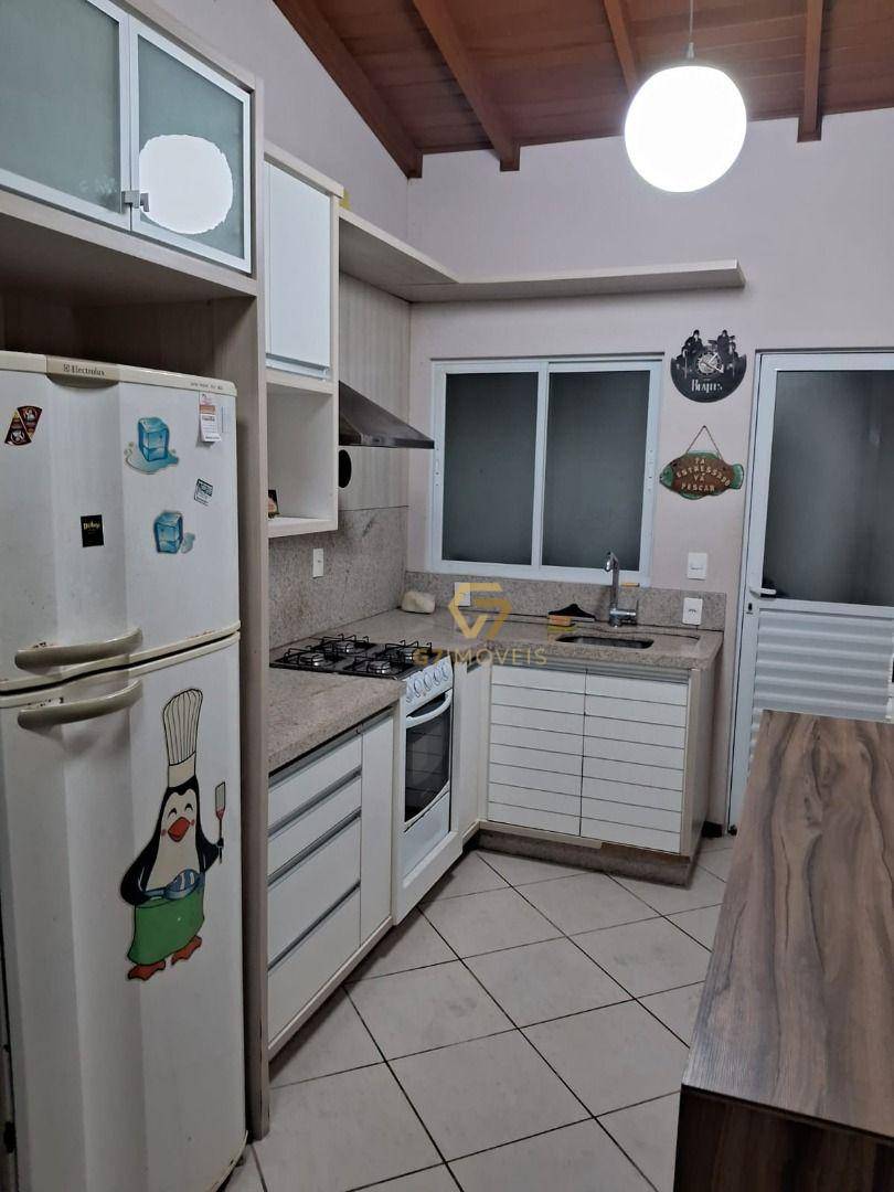 Cobertura à venda com 2 quartos, 90m² - Foto 4