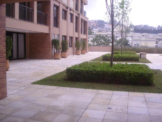 Apartamento à venda com 3 quartos, 158m² - Foto 2