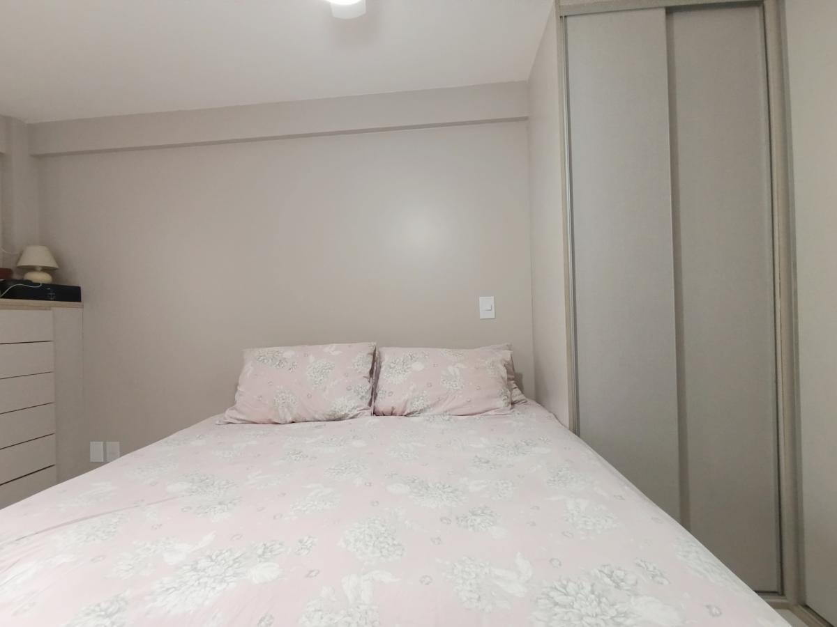 Apartamento à venda com 2 quartos, 64m² - Foto 9