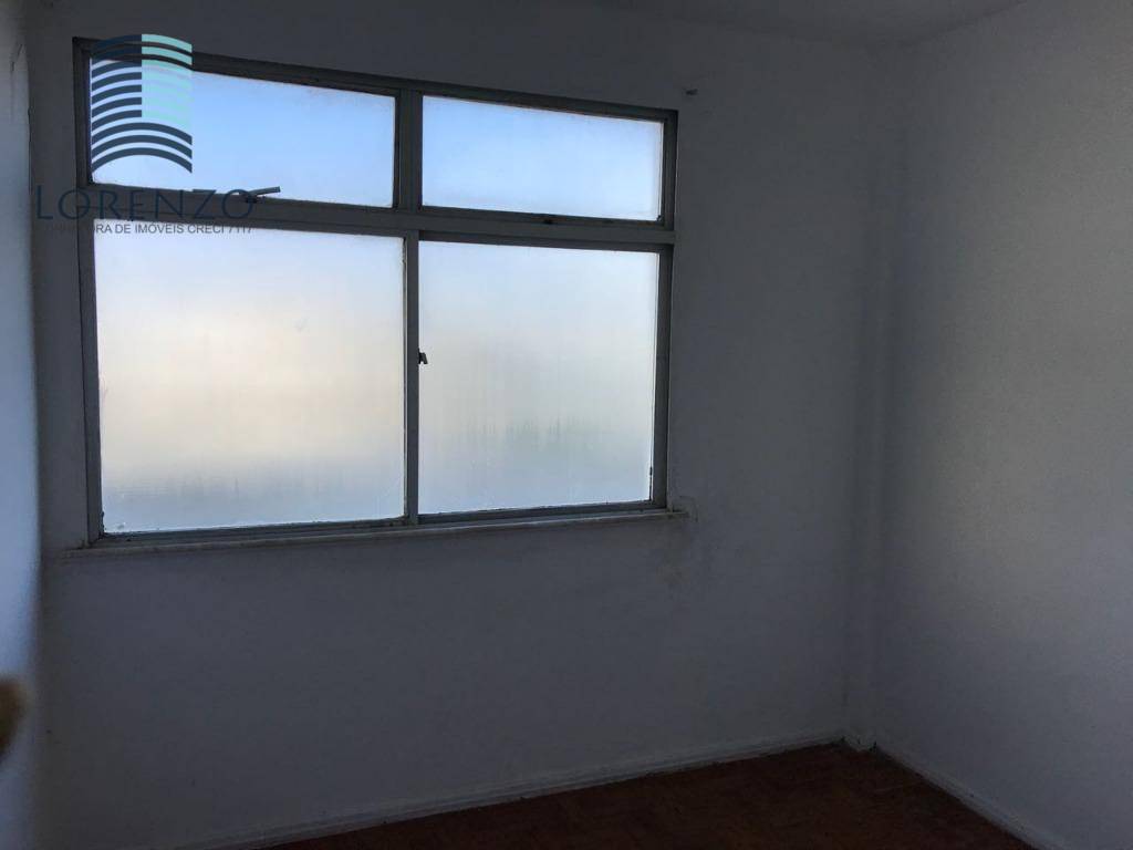 Apartamento à venda com 3 quartos, 130m² - Foto 9