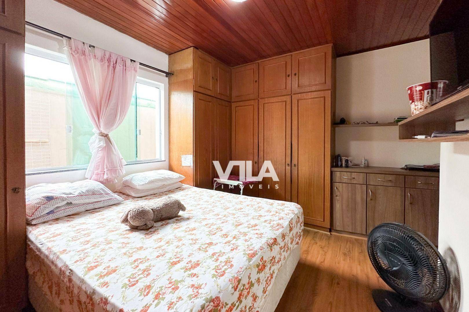 Casa à venda com 3 quartos, 200m² - Foto 10