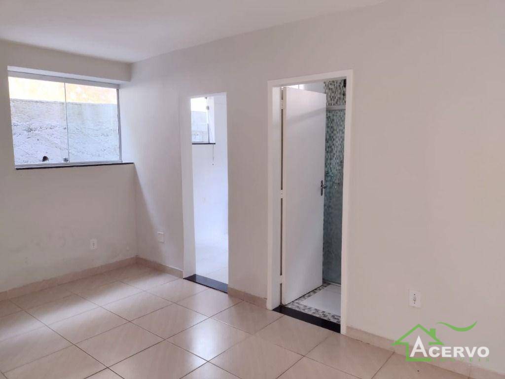 Casa à venda com 3 quartos, 89m² - Foto 7