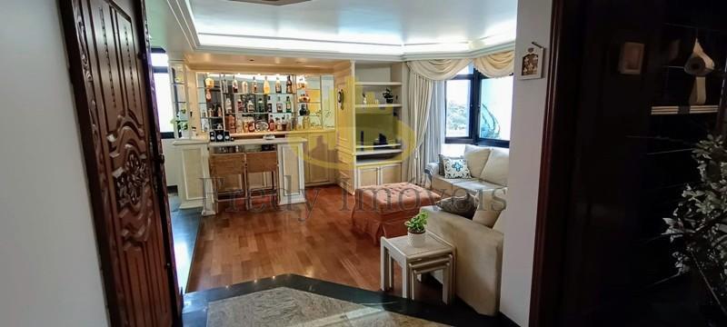 Apartamento à venda com 4 quartos, 200m² - Foto 4