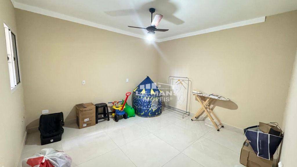 Casa à venda com 2 quartos, 110m² - Foto 9