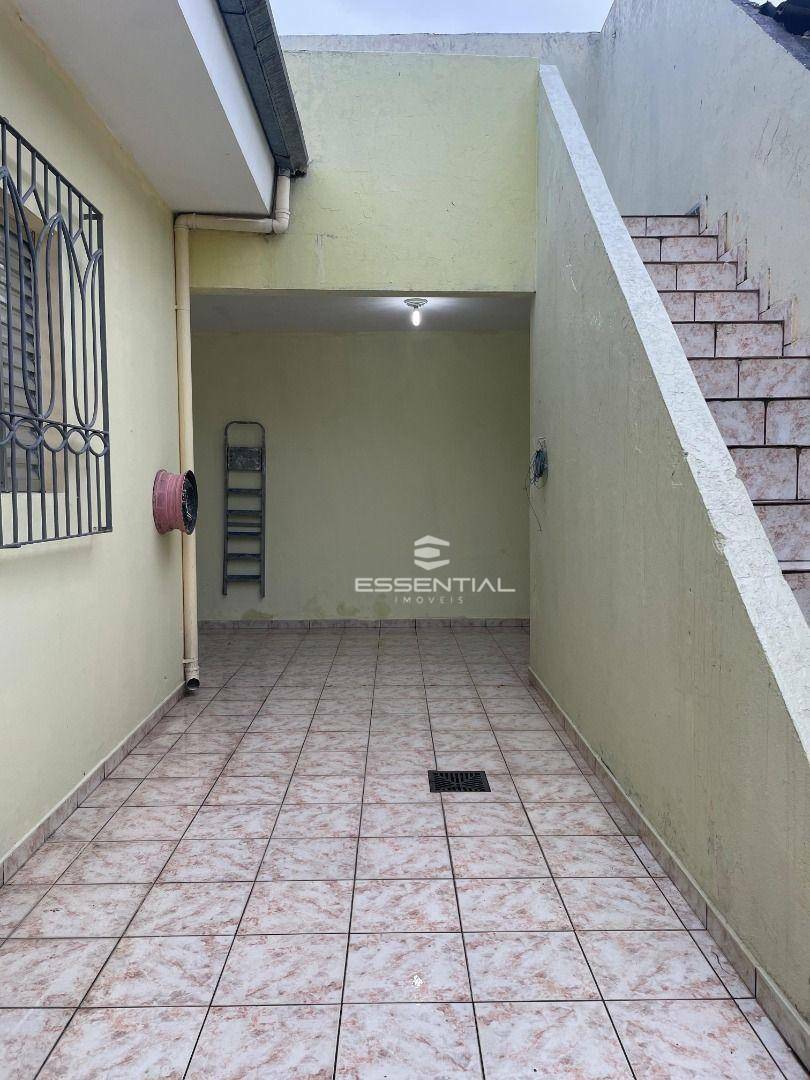 Casa à venda e aluguel com 3 quartos, 150m² - Foto 8