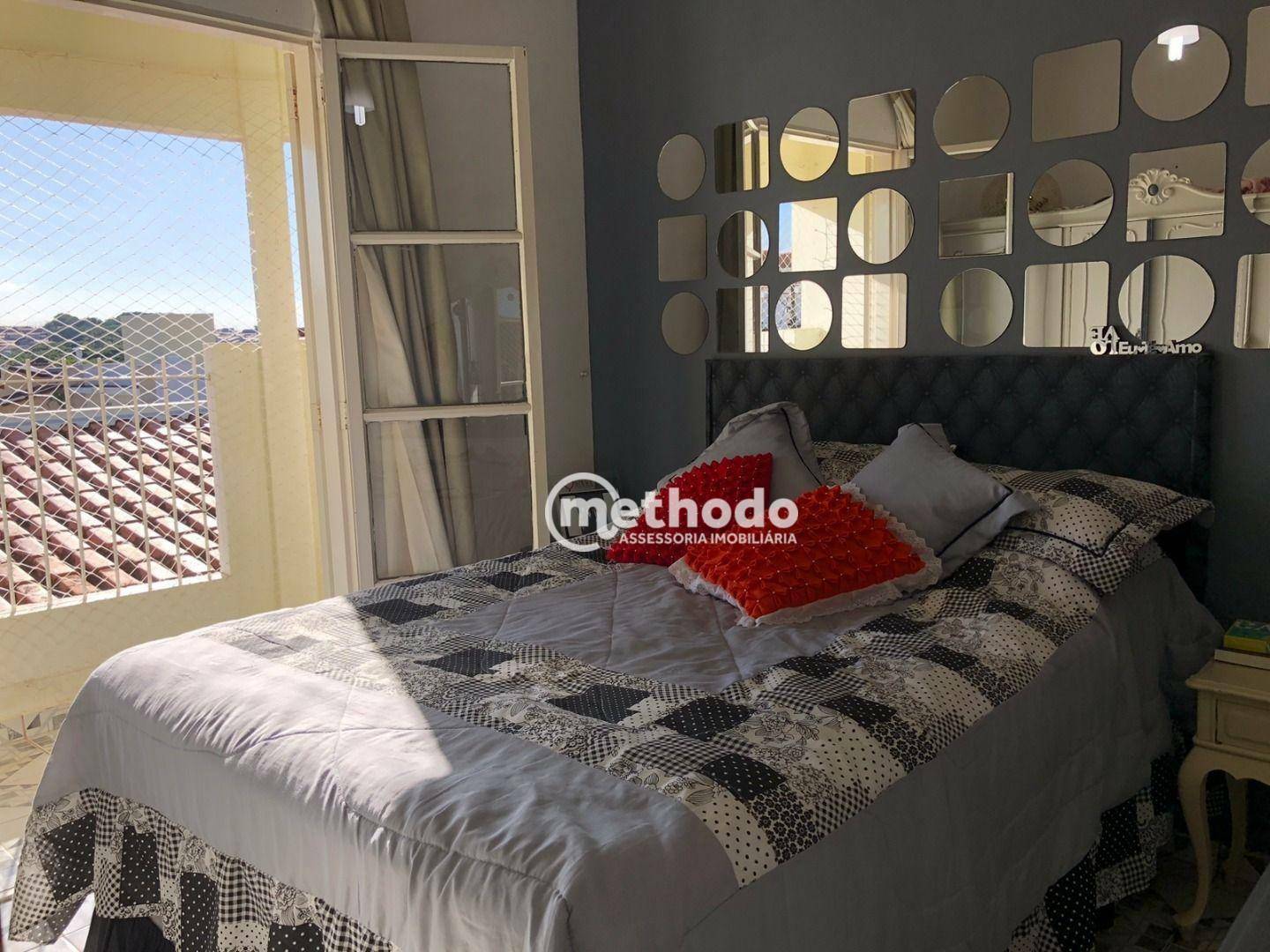 Casa à venda com 4 quartos, 250m² - Foto 9