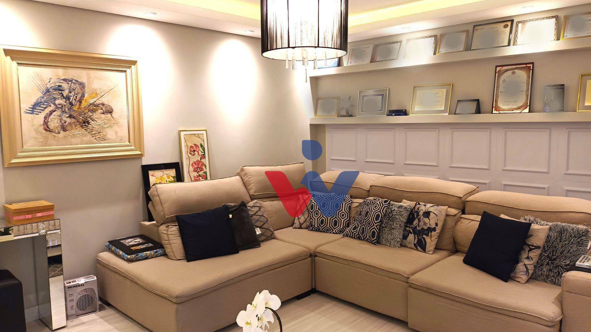 Casa à venda com 3 quartos, 149m² - Foto 1