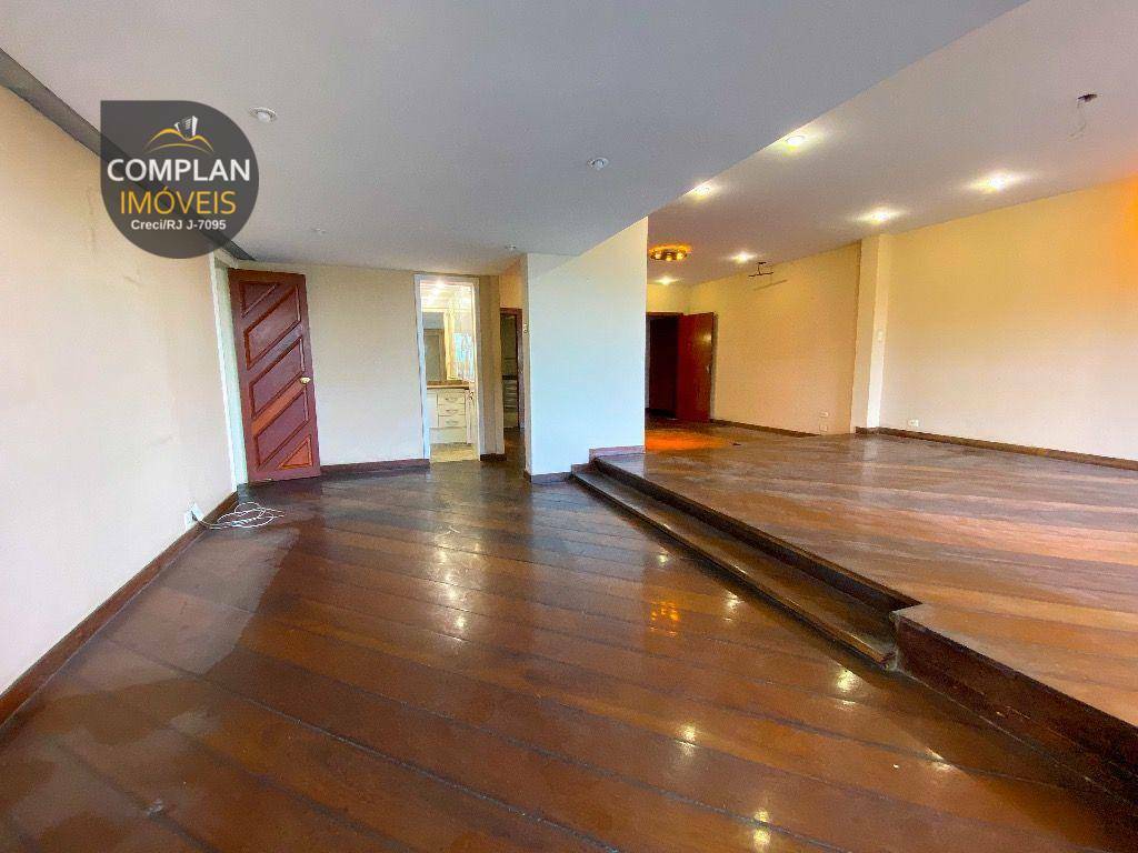 Apartamento à venda com 3 quartos, 151m² - Foto 9