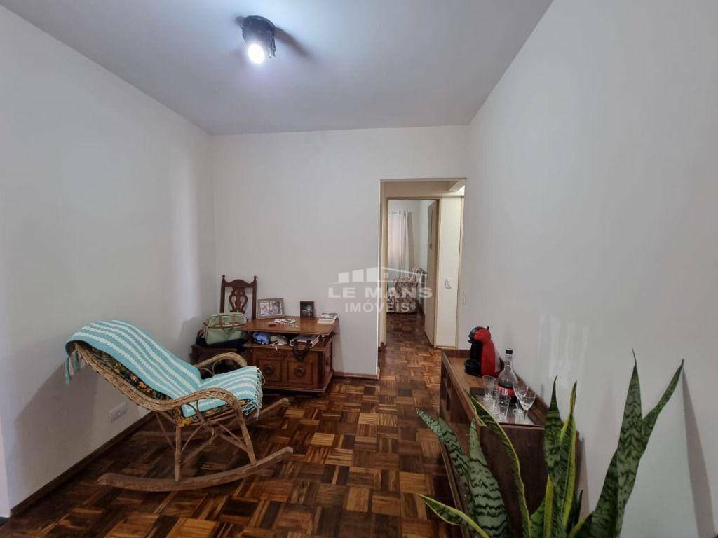 Apartamento à venda com 3 quartos, 95m² - Foto 2