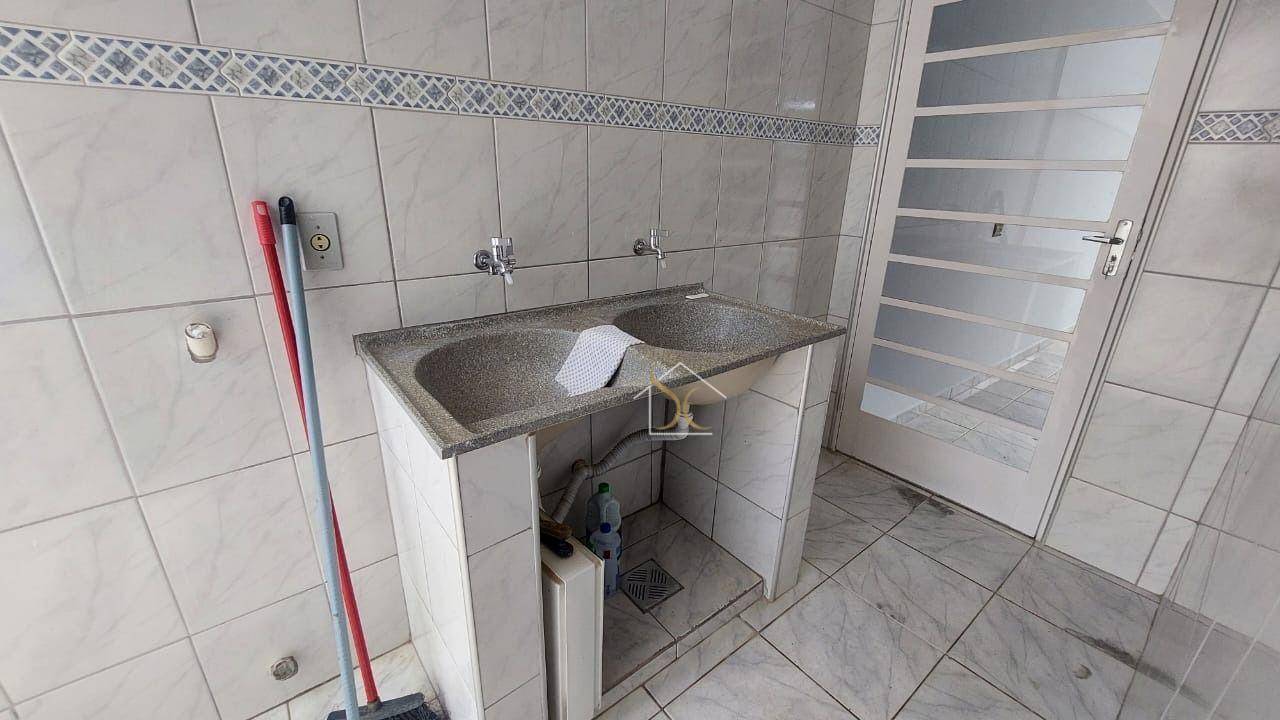 Casa para alugar com 3 quartos, 109m² - Foto 12