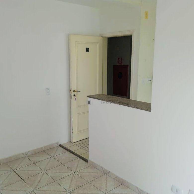 Apartamento à venda com 2 quartos, 45m² - Foto 2