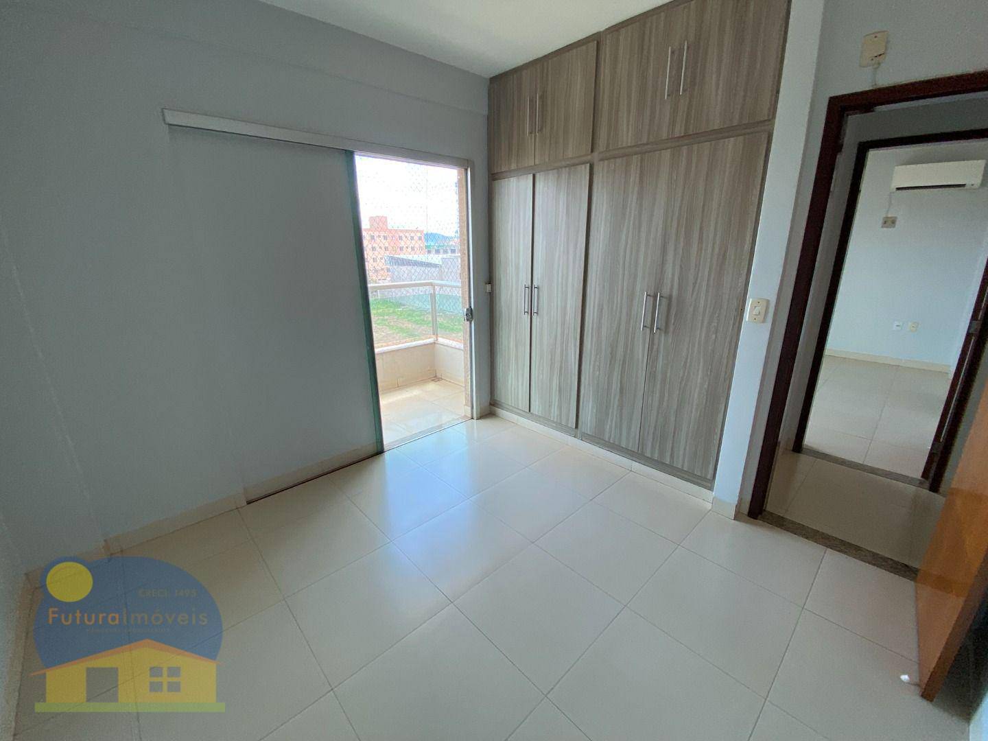 Apartamento para alugar com 4 quartos, 184m² - Foto 13