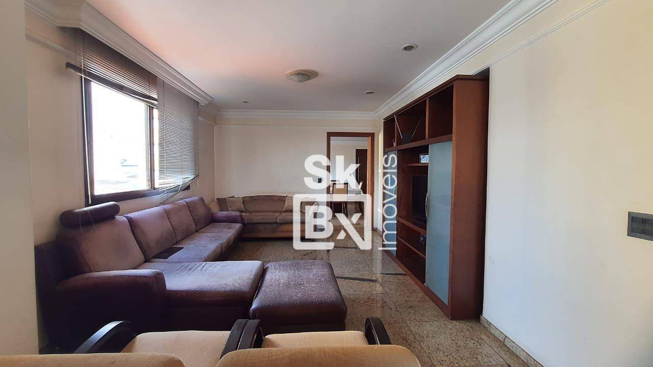 Apartamento à venda com 4 quartos, 208m² - Foto 2