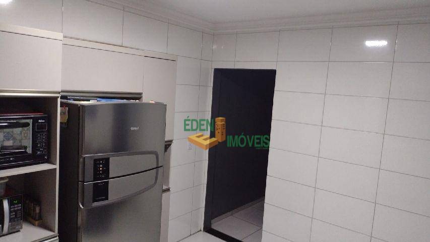 Casa à venda com 2 quartos, 280m² - Foto 12