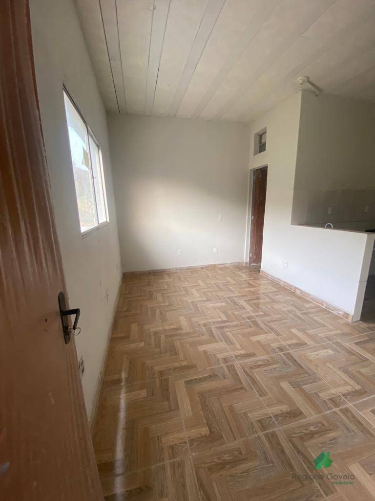 Casa para alugar com 2 quartos, 60M2 - Foto 4