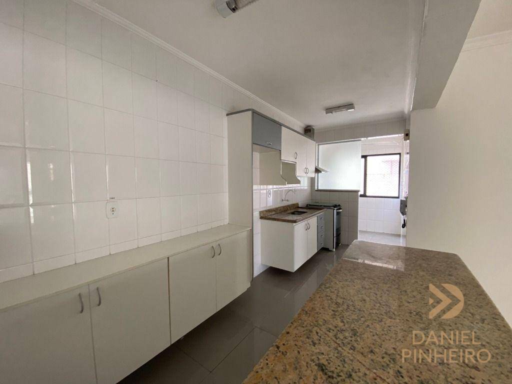 Apartamento à venda com 2 quartos, 70m² - Foto 13