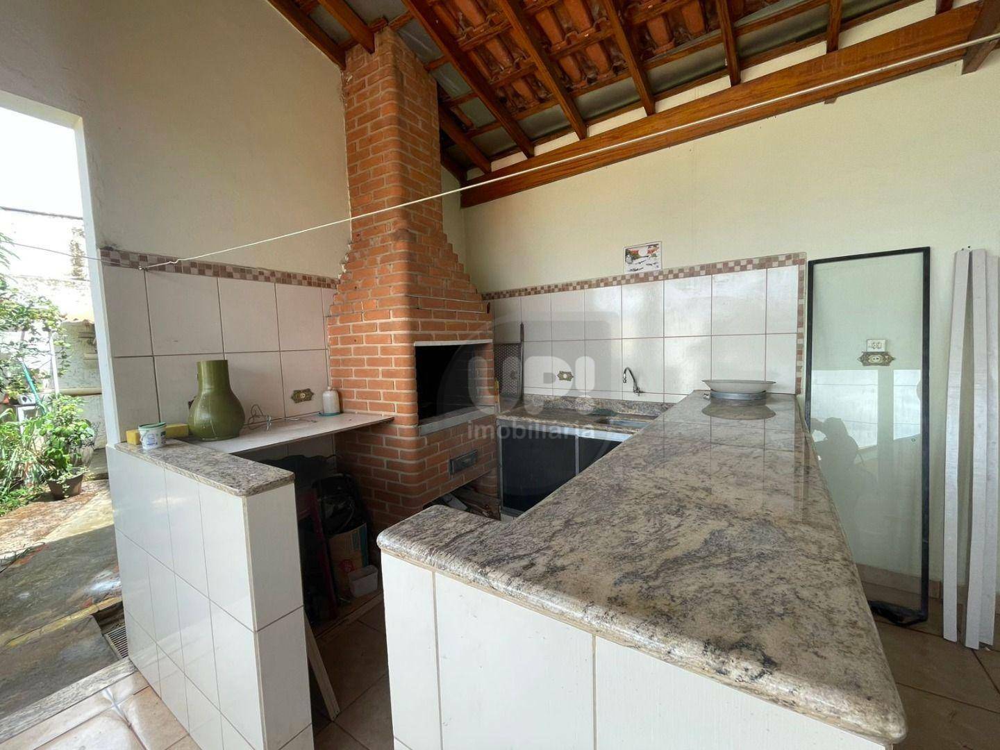 Casa à venda com 3 quartos, 151m² - Foto 8