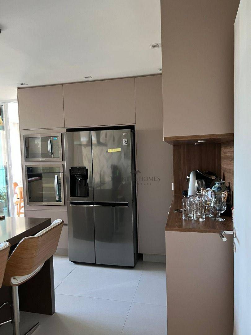 Apartamento à venda com 4 quartos, 269m² - Foto 14