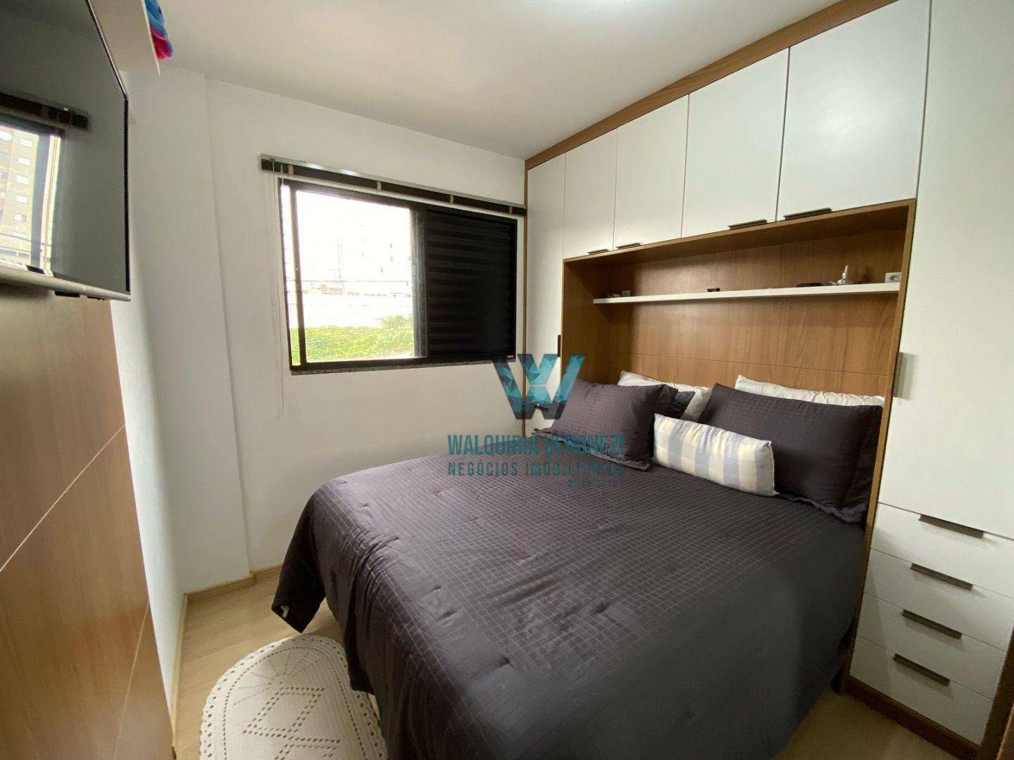 Apartamento à venda com 2 quartos, 75m² - Foto 7